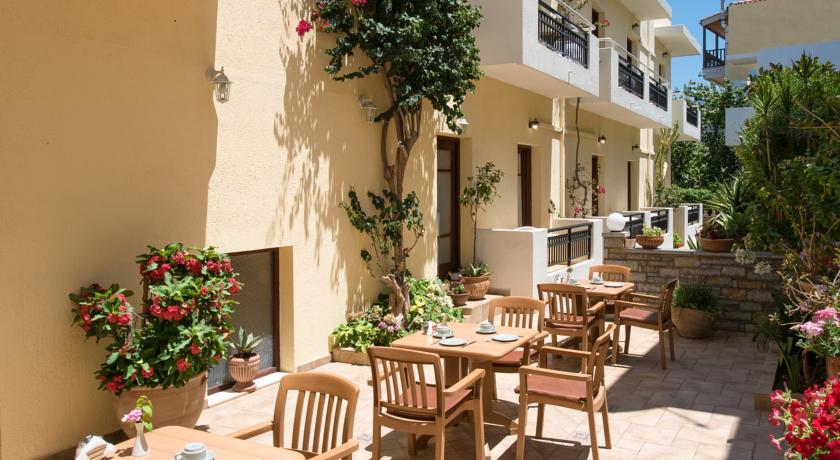 Malia Mare Hotel エクステリア 写真