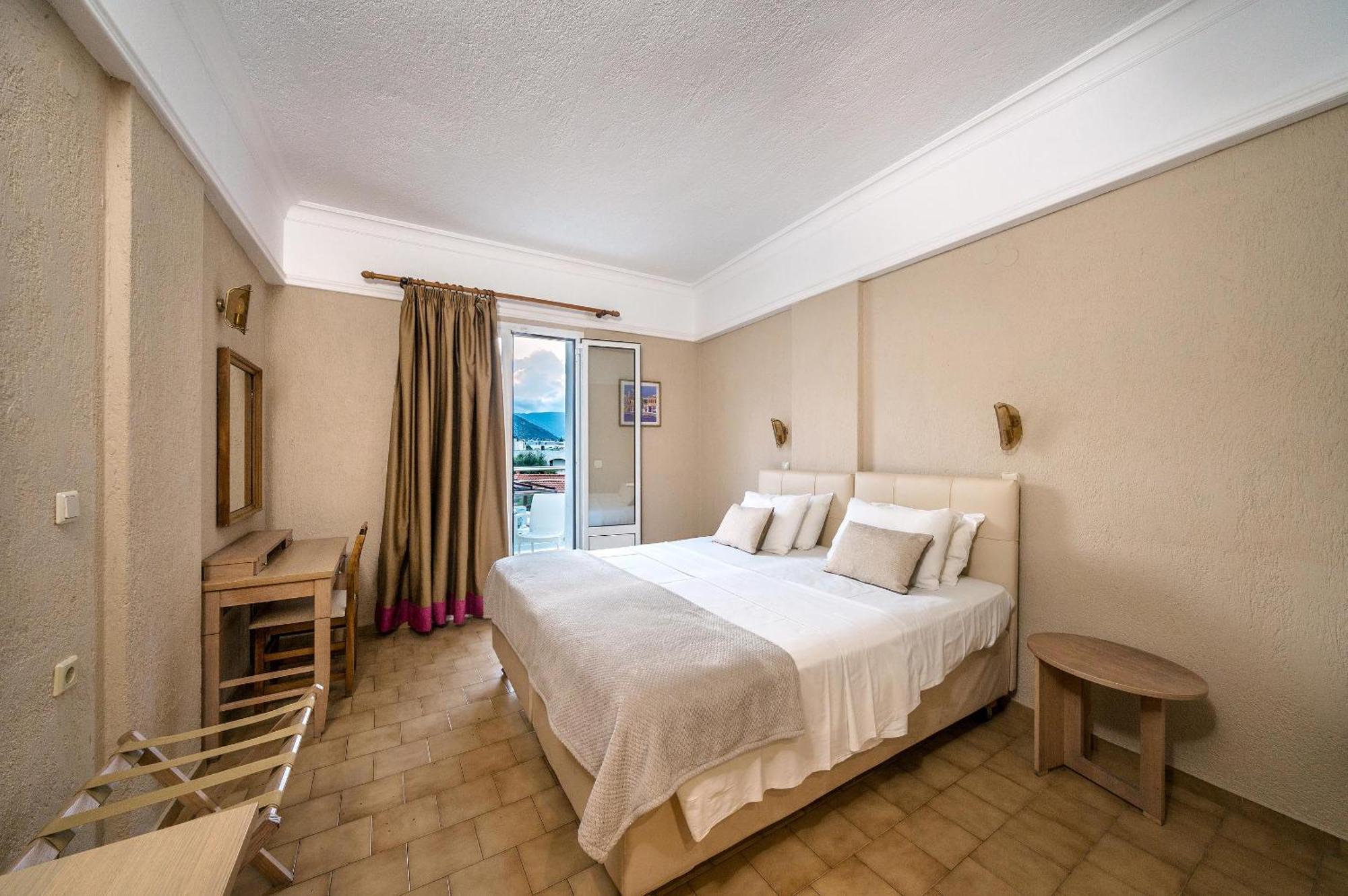 Malia Mare Hotel エクステリア 写真