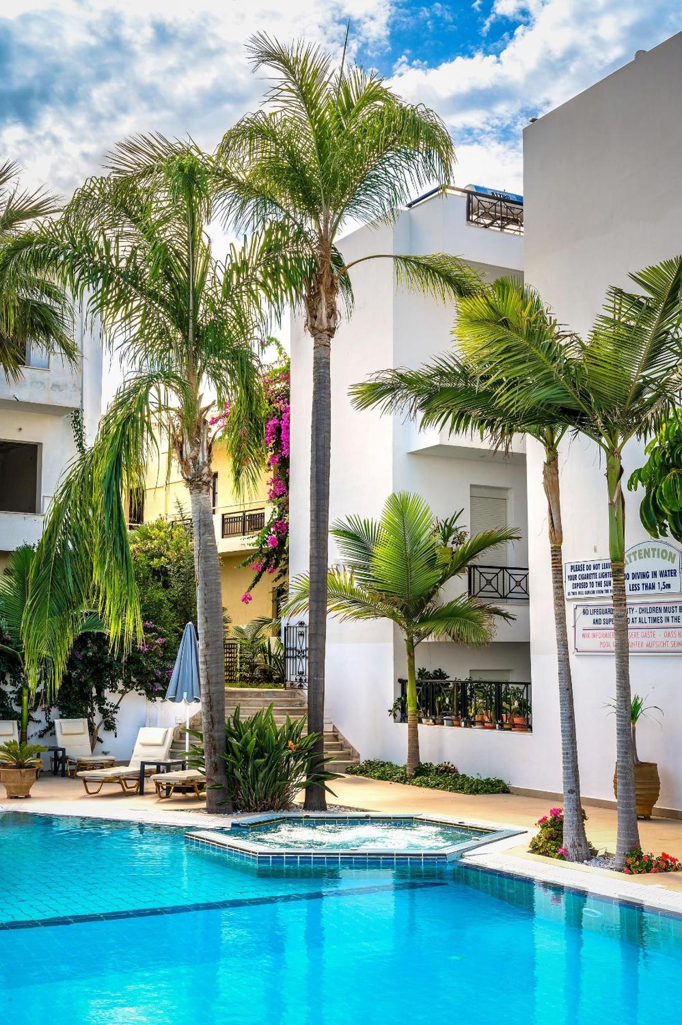 Malia Mare Hotel エクステリア 写真
